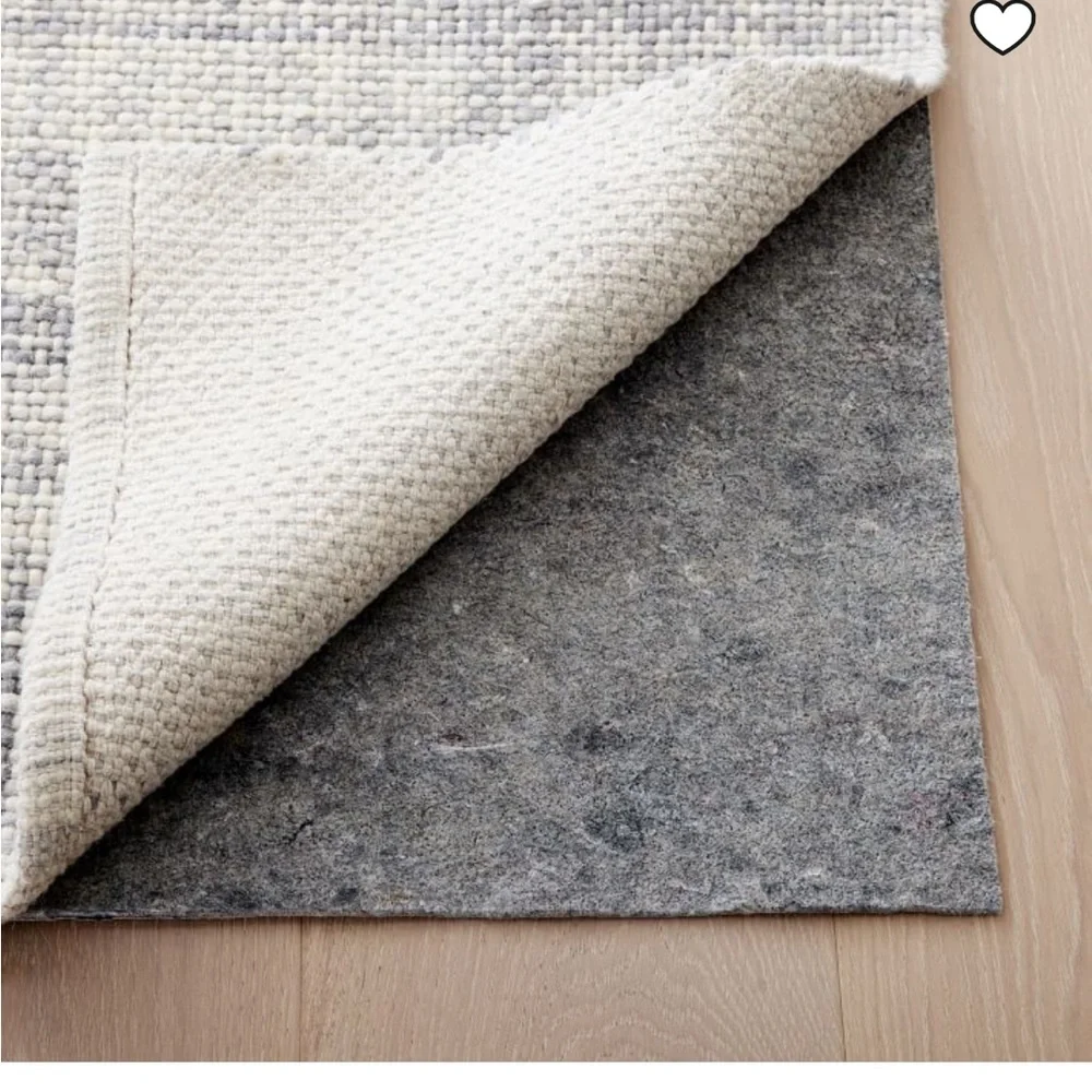 West Elm never used 5x8 tan rug Orig $499 w/ free unused $50 non slip rug pad